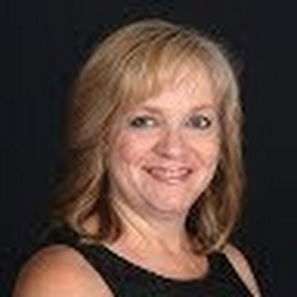 Meet your Posher, Kara